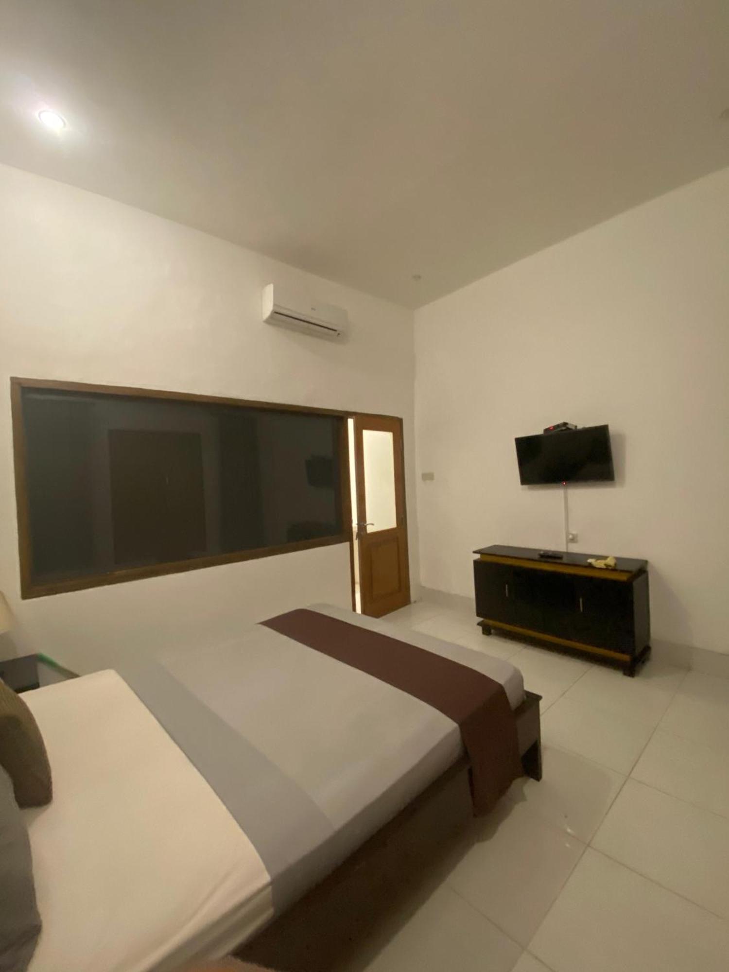 Hotel Bale Sunrise Gili Trawangan Esterno foto