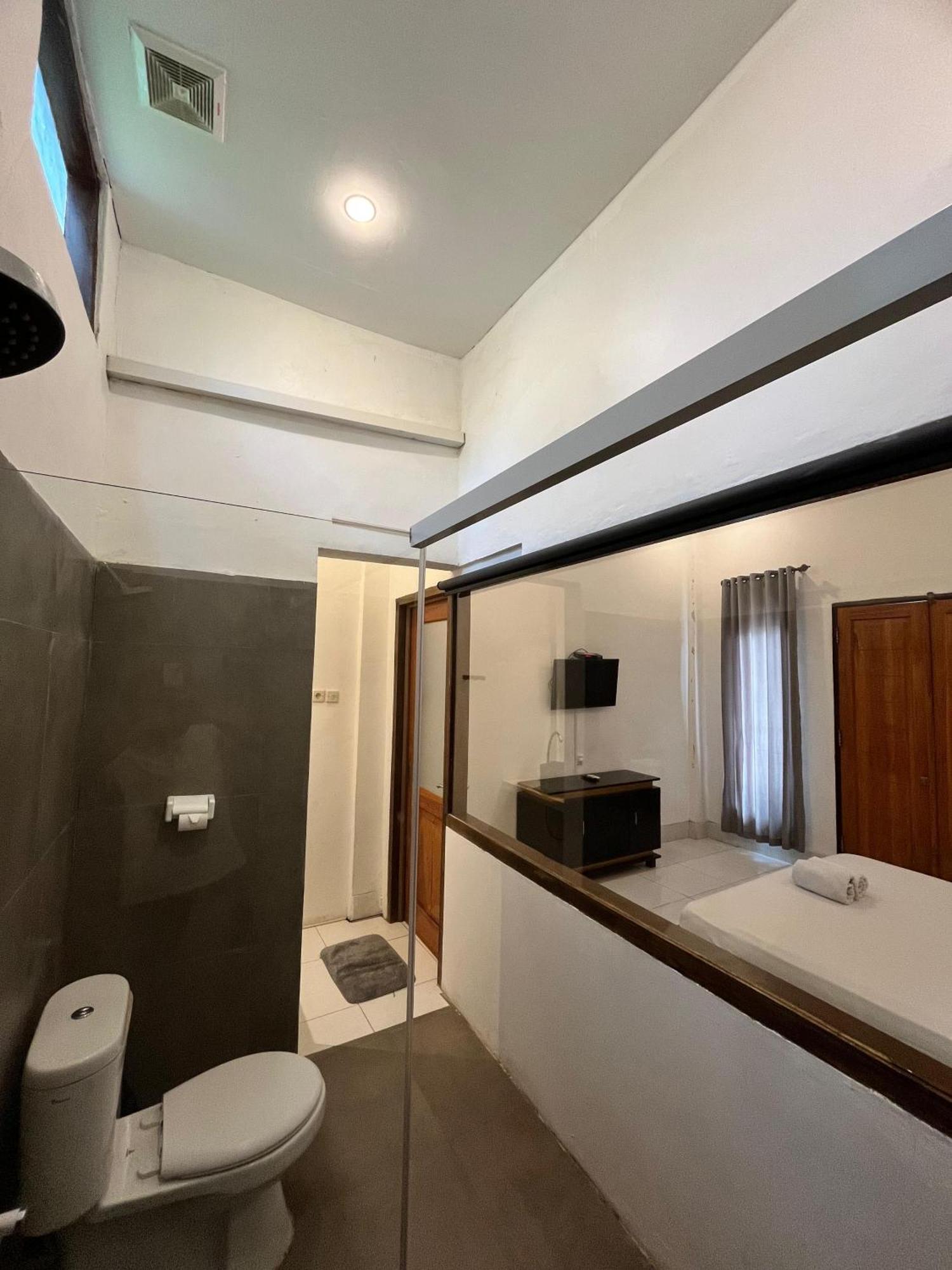 Hotel Bale Sunrise Gili Trawangan Esterno foto
