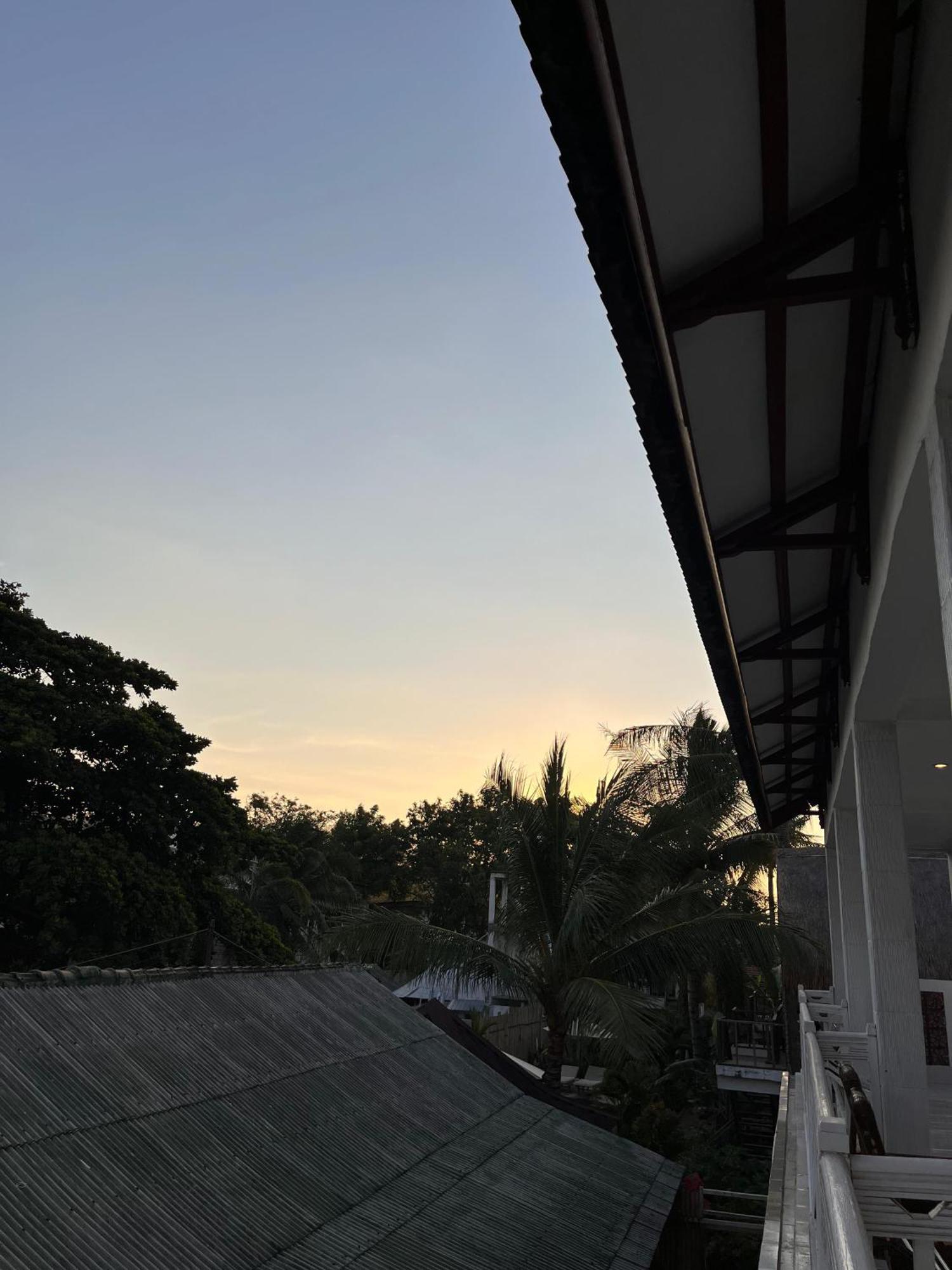 Hotel Bale Sunrise Gili Trawangan Esterno foto